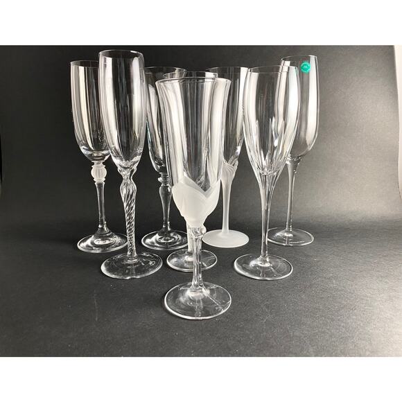 Mix and Match Crystal Champagne Flutes - Set of 8 - Exquisite Vintage Stemware - Picture 2 of 9